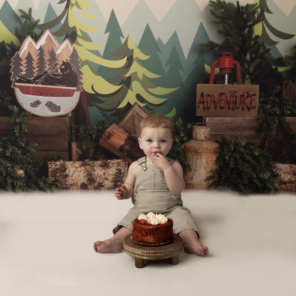 Utah Cake Smash Photographer outdoors first birthday session